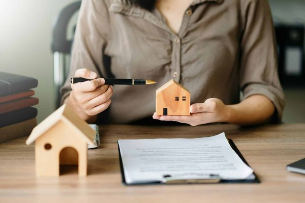 Devenez marchand de biens avec une formation experte